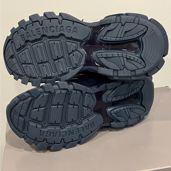 AUTH BALENCIAGA MEN TRACK SNEAKER SIZE 9 42 - Picture 3 of 4